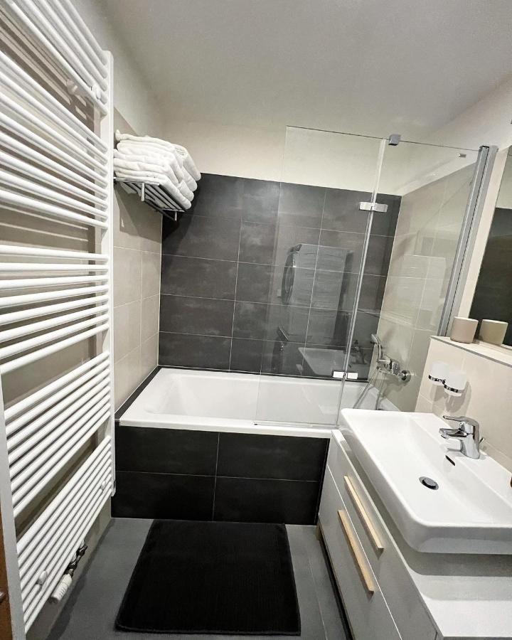 U Jelena Harrachov - Rodinny Apartman U Lesa S Garazi Kültér fotó