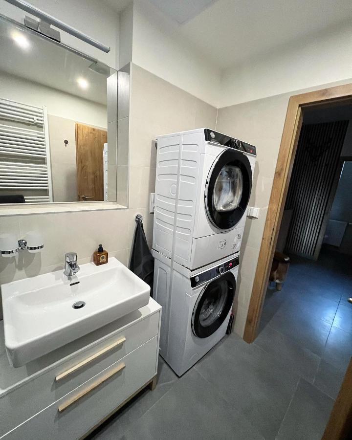 U Jelena Harrachov - Rodinny Apartman U Lesa S Garazi Kültér fotó
